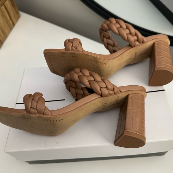 Dolce Vita Paily Stella Sandel - Caramel - Picture 3 of 7